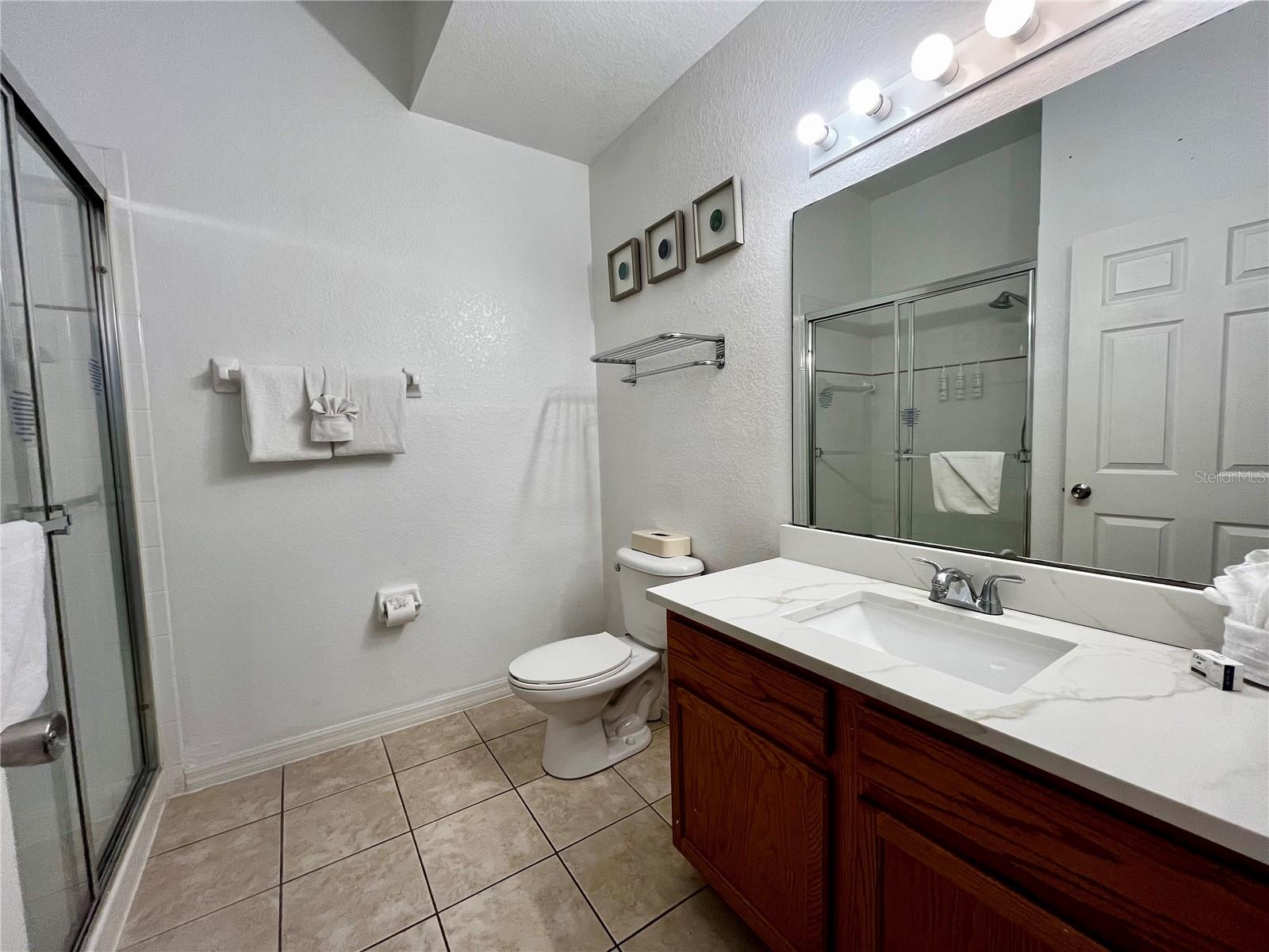 Image 13 of 51 For 1106 Gran Bahama Boulevard 1106
