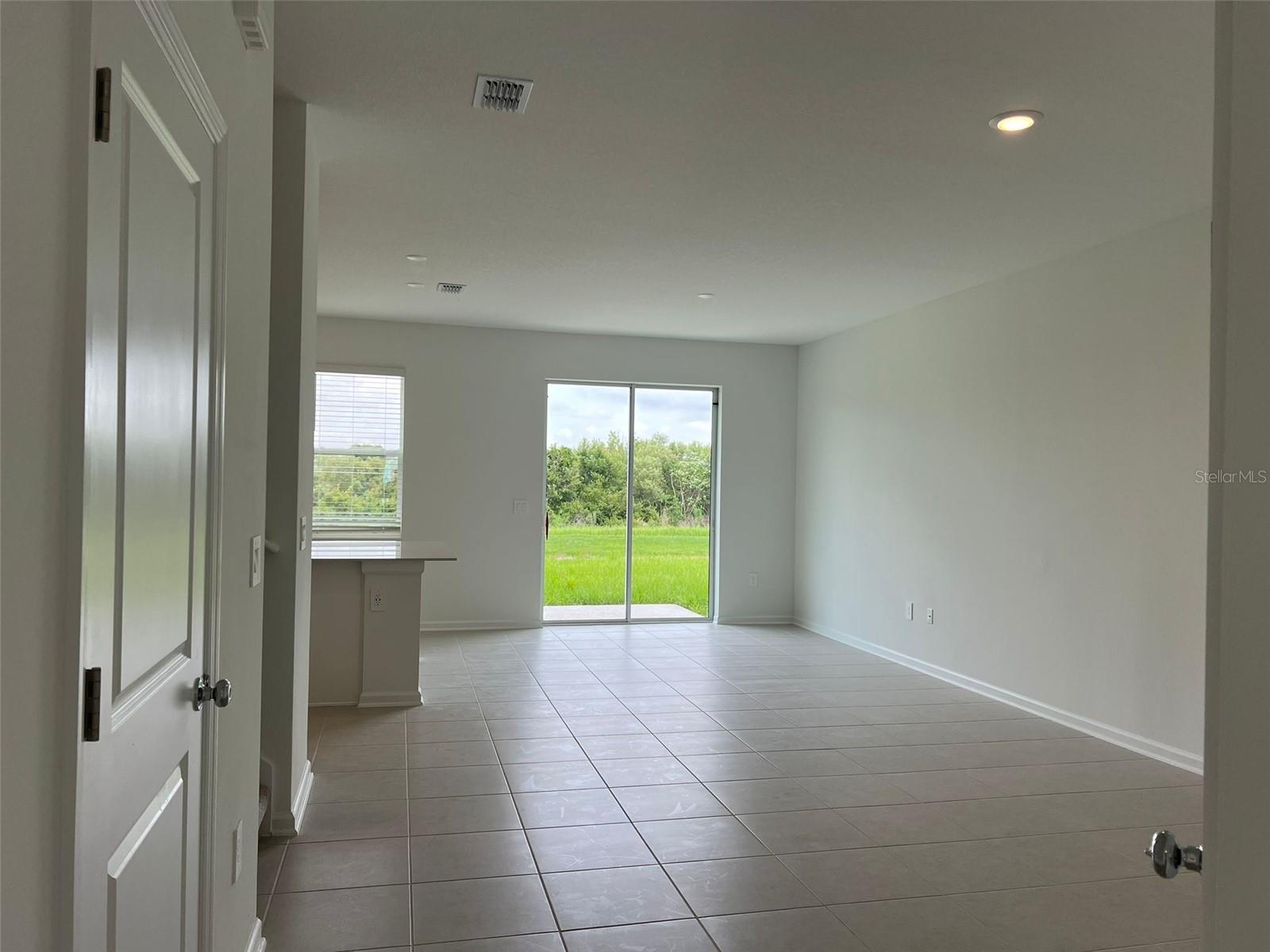 Image 3 of 24 For 3066 Chantilly Drive