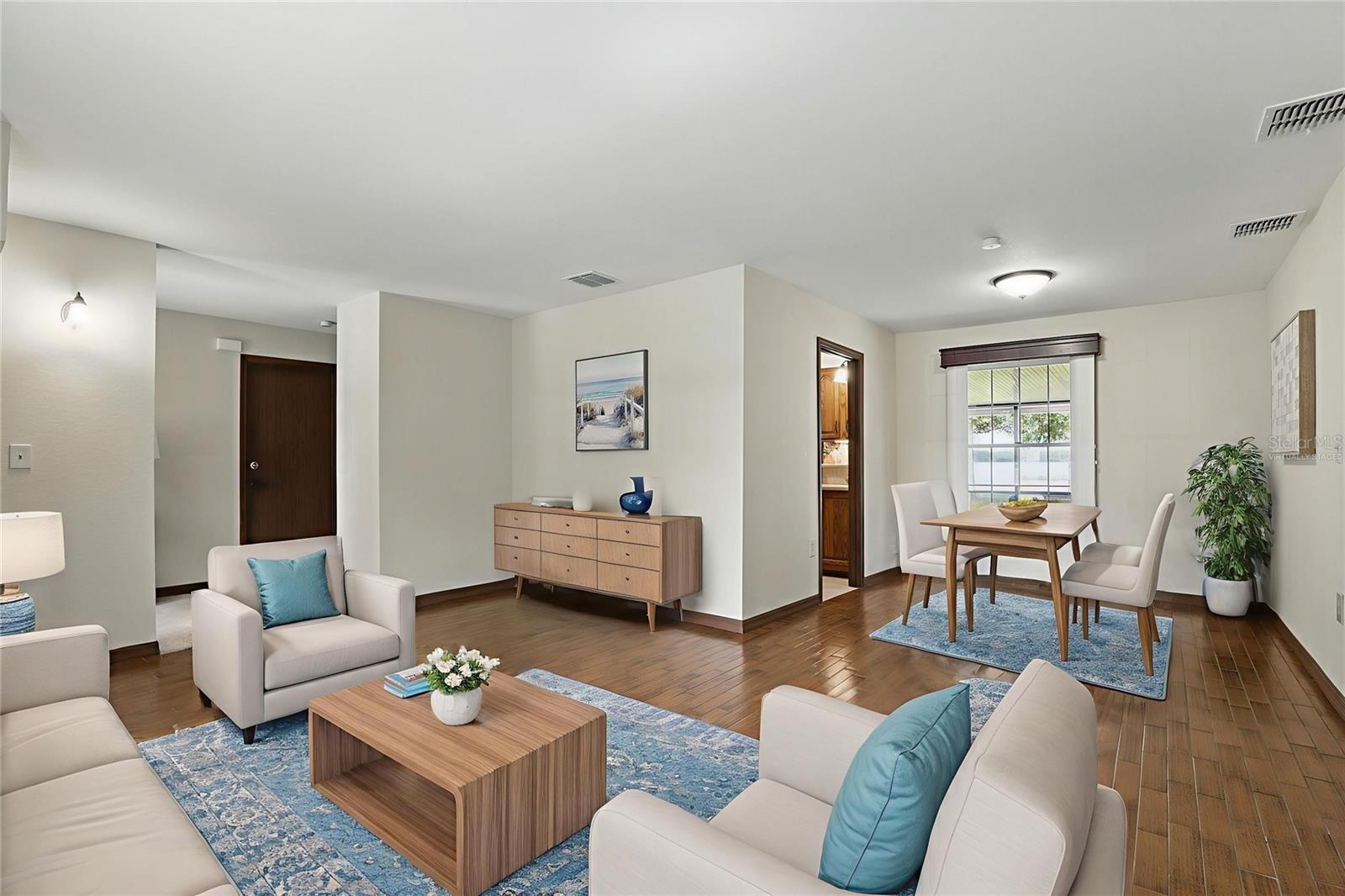 Image 16 of 48 For 1186 Laguna Circle