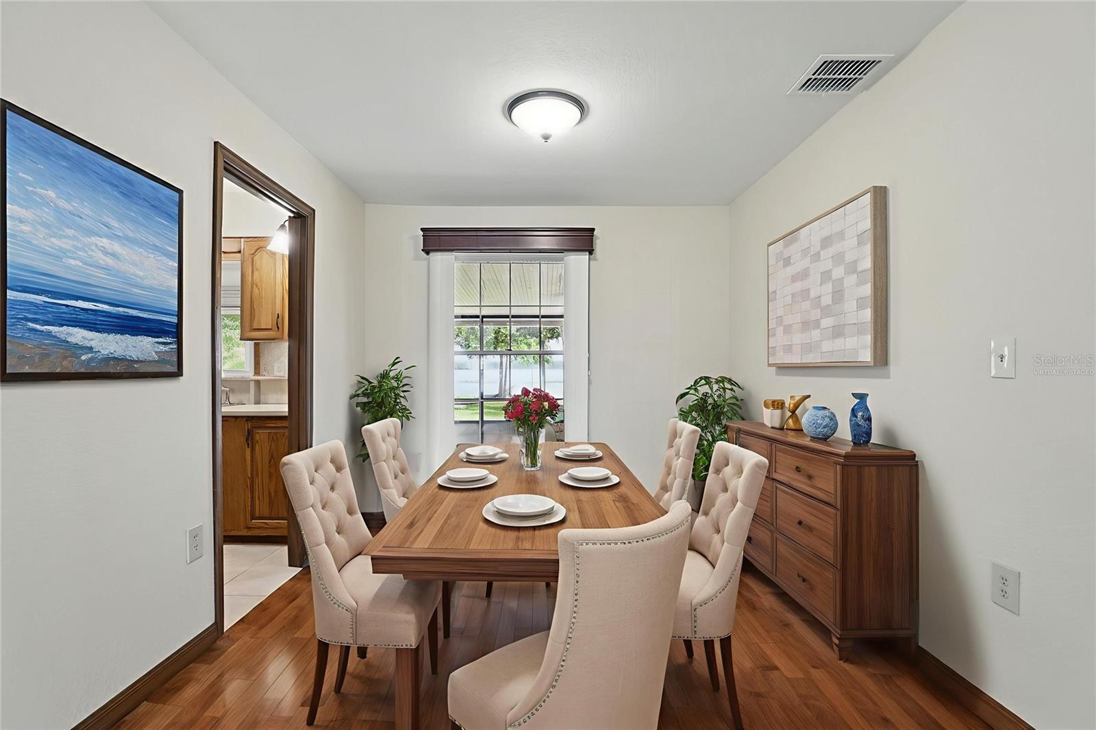 Image 18 of 48 For 1186 Laguna Circle