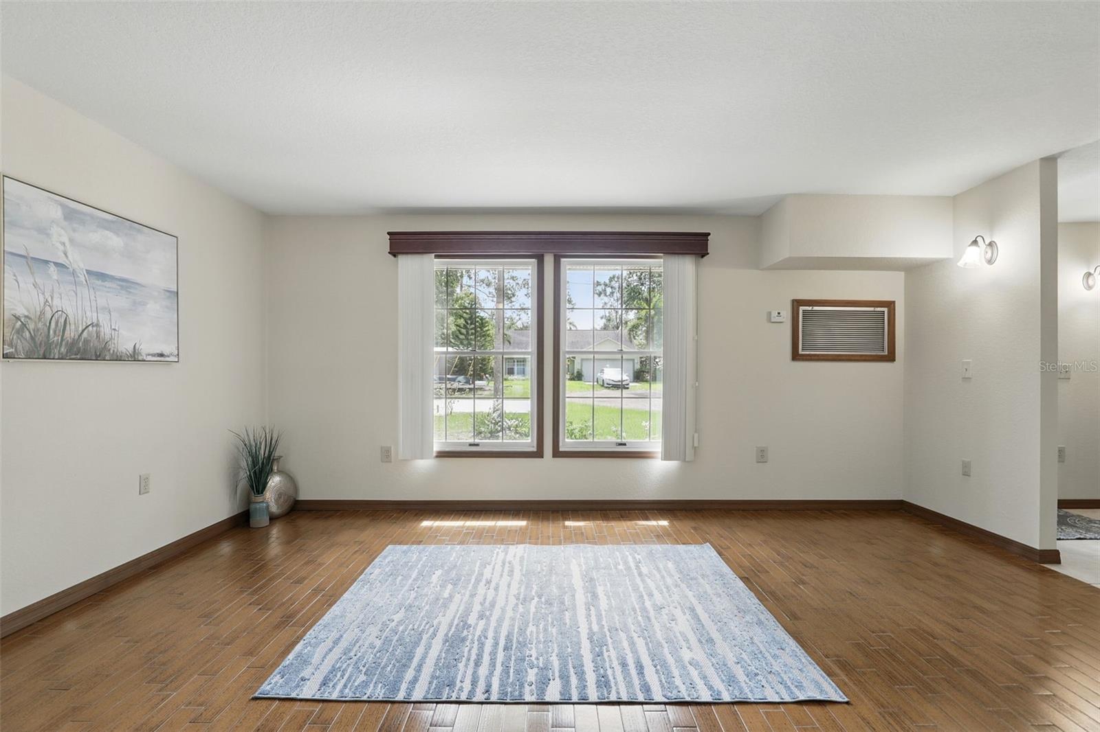 Image 20 of 48 For 1186 Laguna Circle