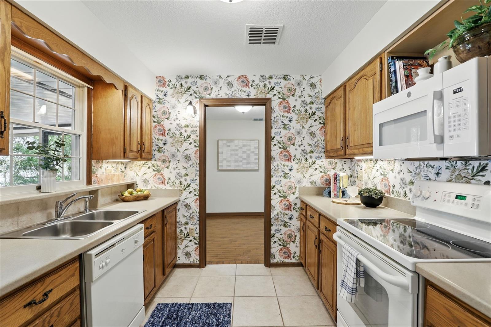Image 25 of 48 For 1186 Laguna Circle
