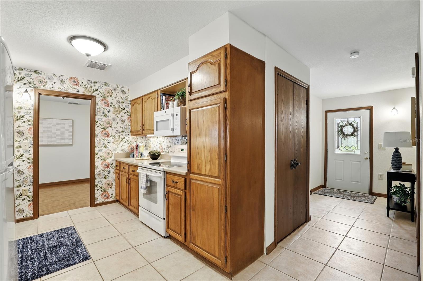 Image 26 of 48 For 1186 Laguna Circle