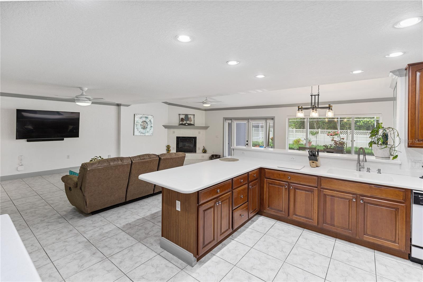 Image 11 of 76 For 4407 Lake Trudy Drive