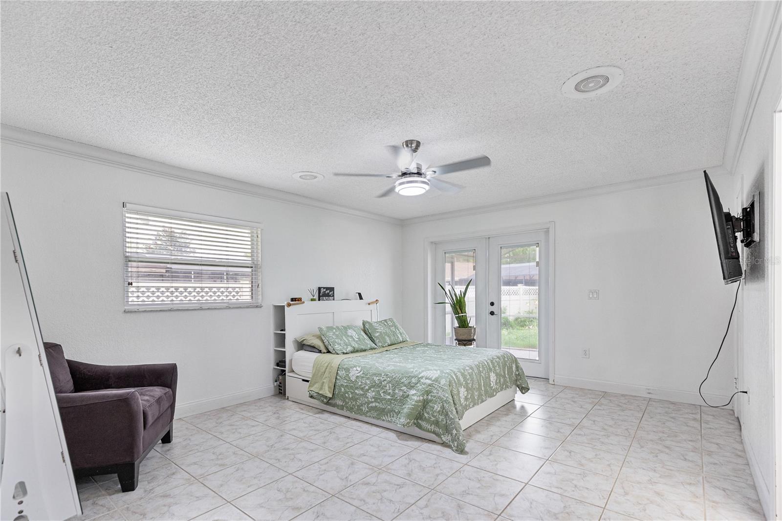 Image 18 of 76 For 4407 Lake Trudy Drive