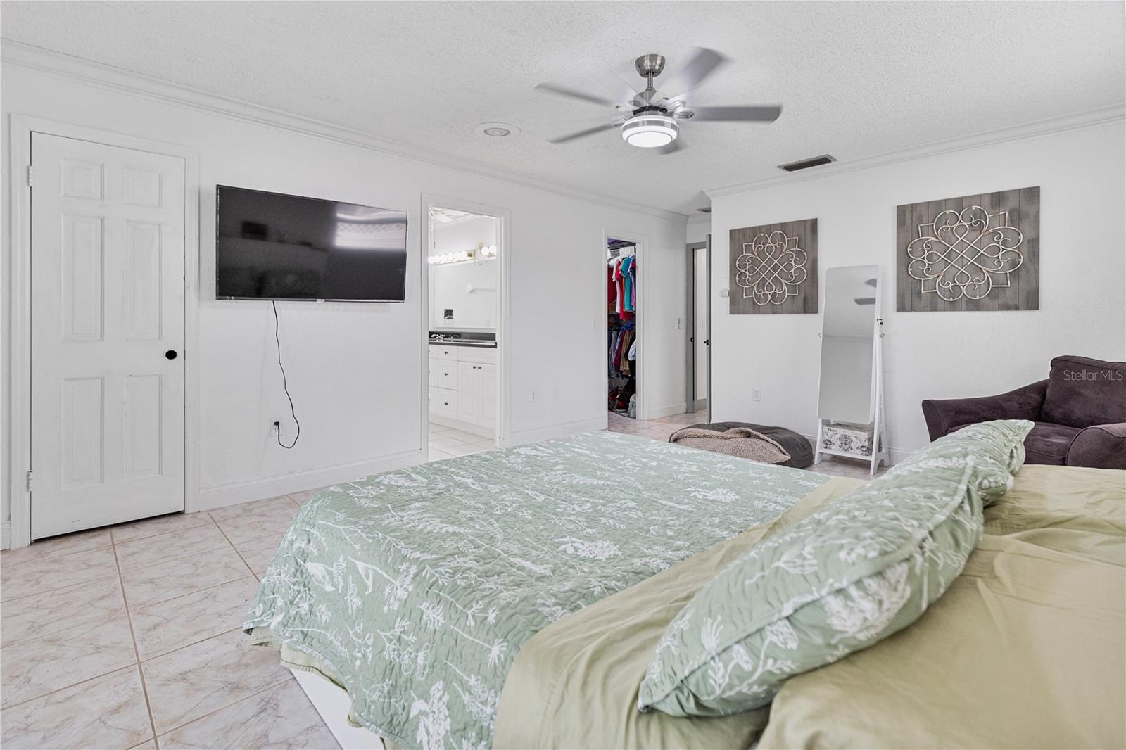Image 20 of 76 For 4407 Lake Trudy Drive