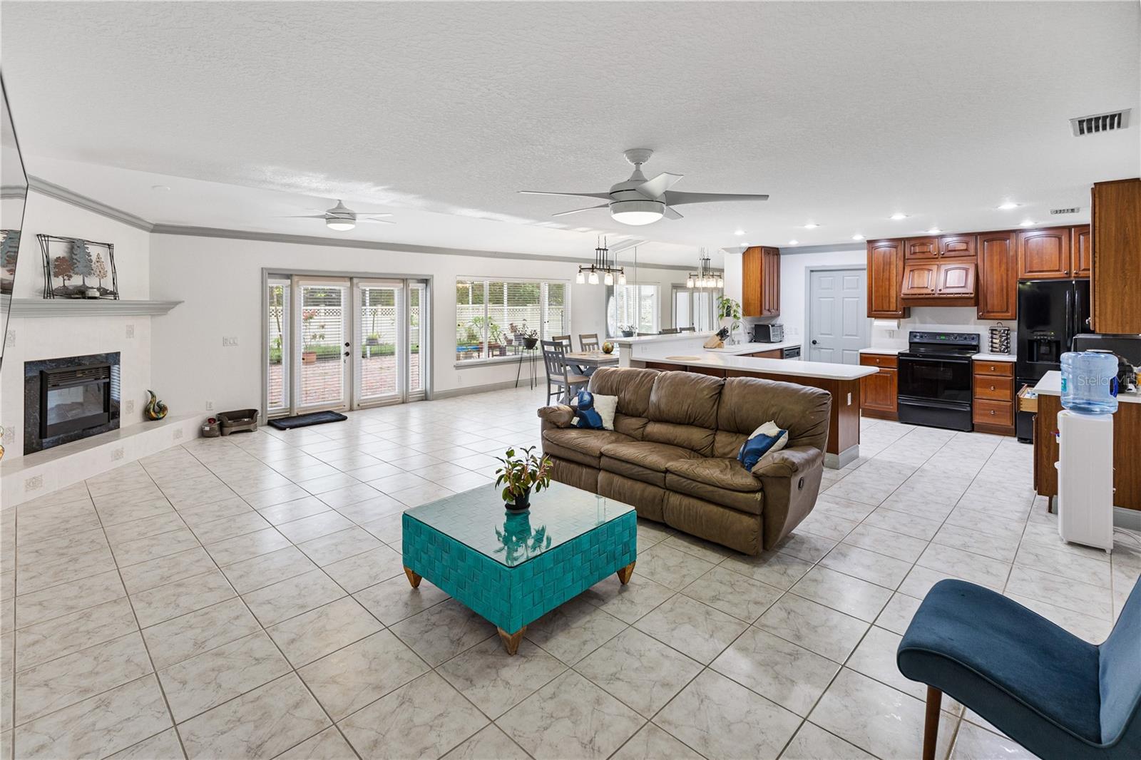 Image 5 of 76 For 4407 Lake Trudy Drive