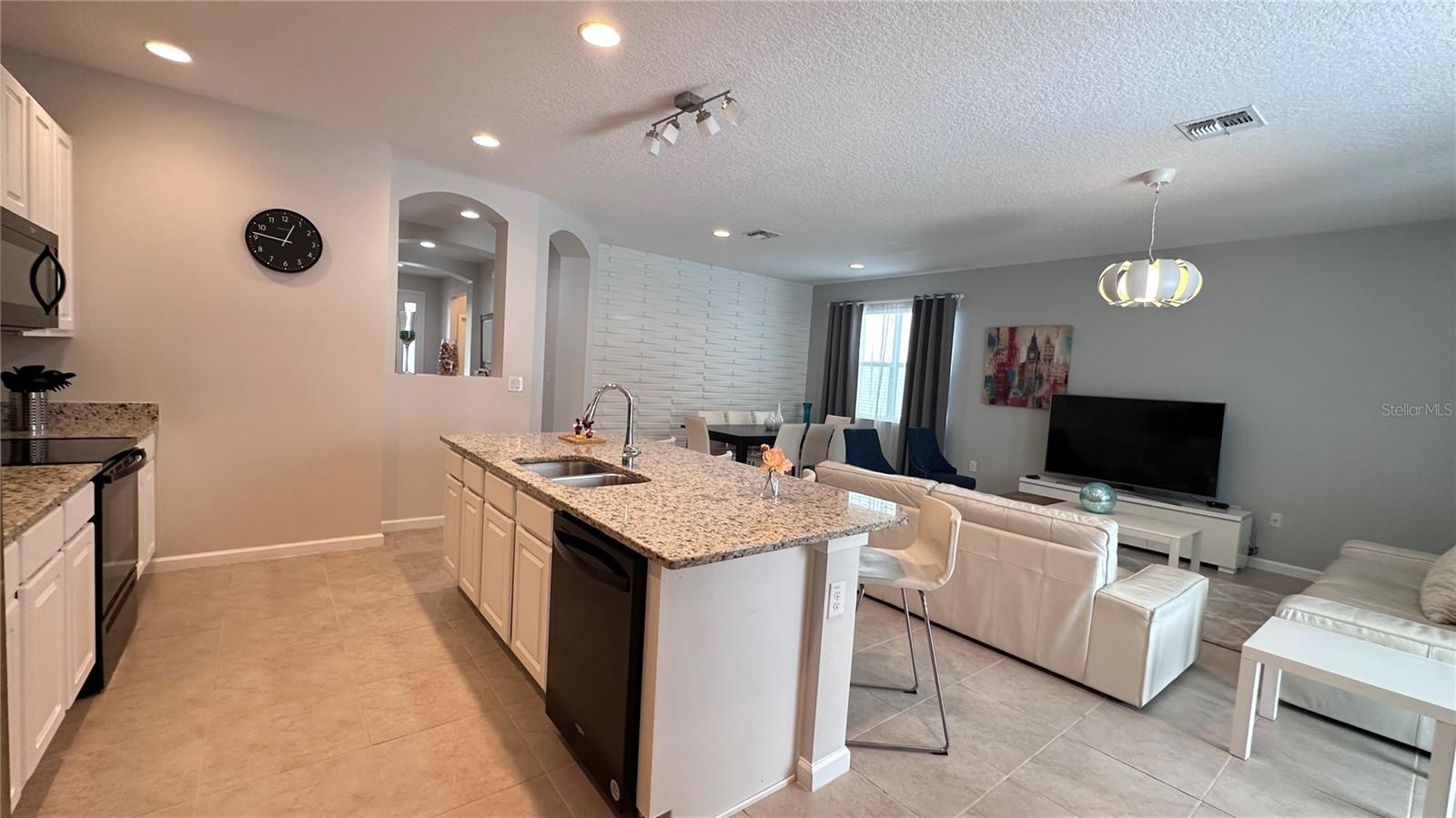 Image 34 of 48 For 4504 Monado Drive