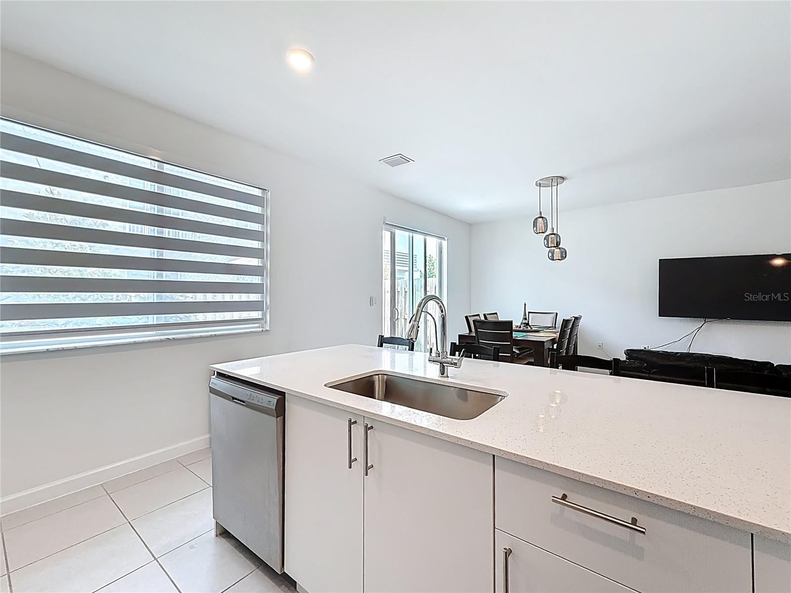 Image 18 of 46 For 716 14th Street