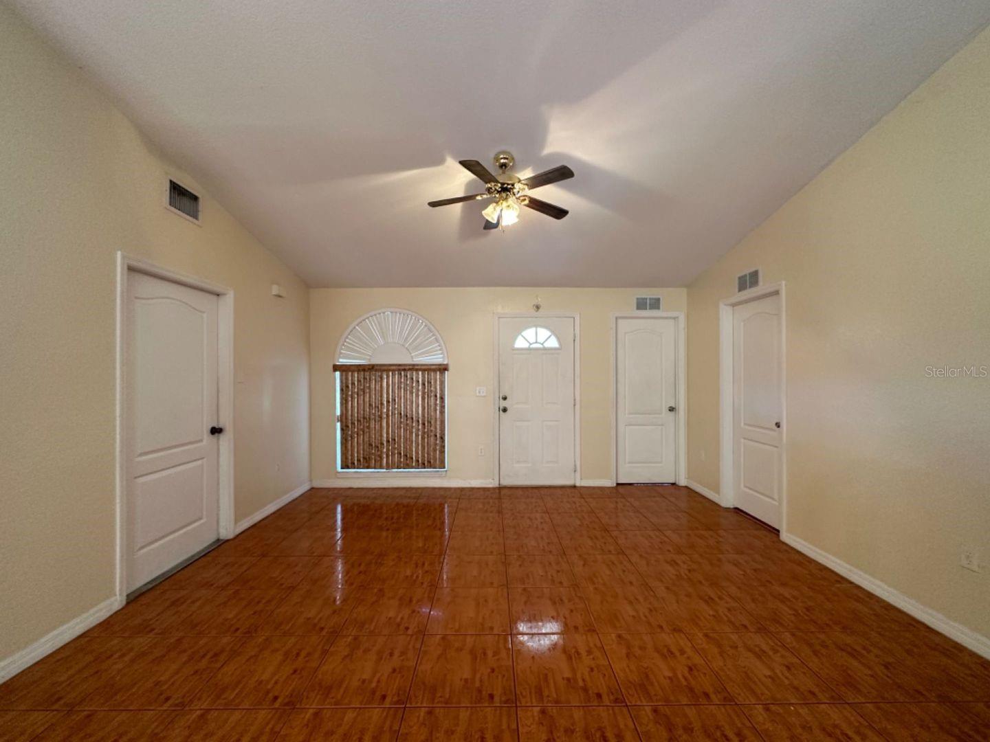 Image 10 of 17 For 1617 Redfin Drive