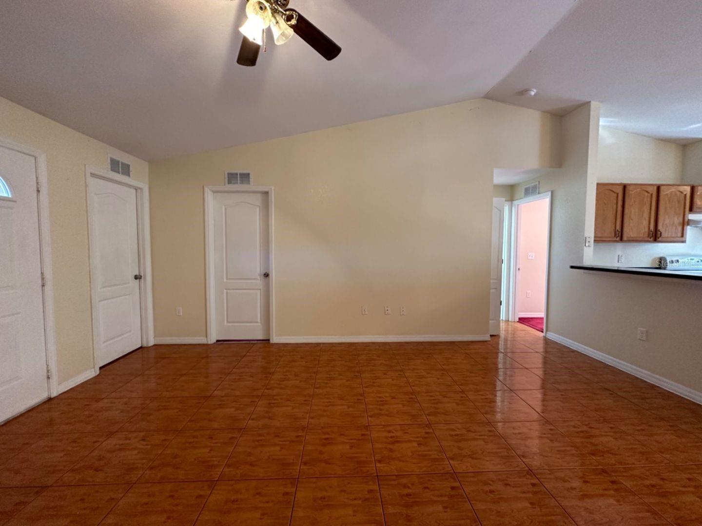 Image 9 of 17 For 1617 Redfin Drive