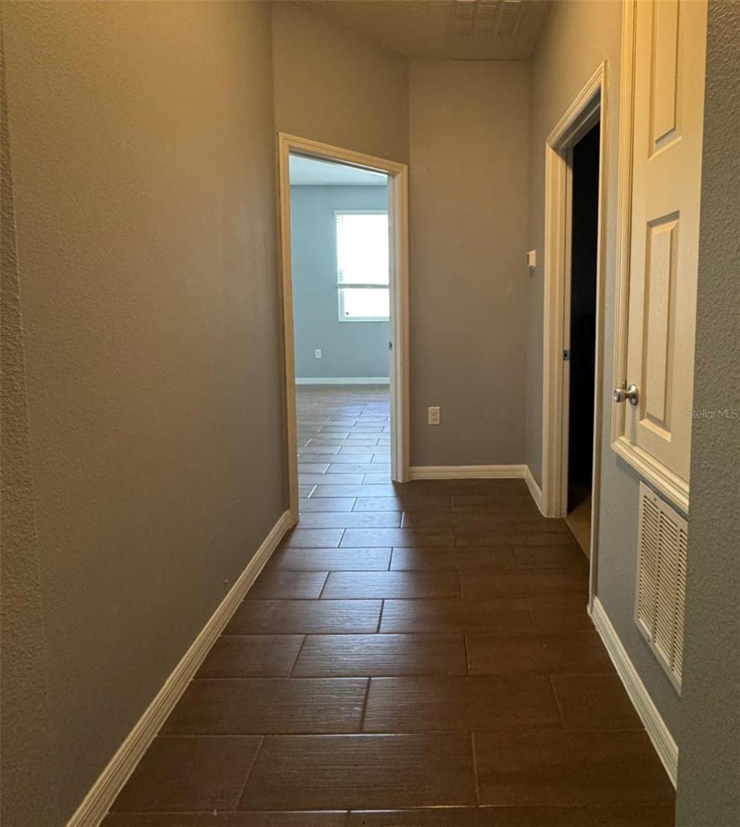 Image 7 of 15 For 2796 Arbor Trail Way
