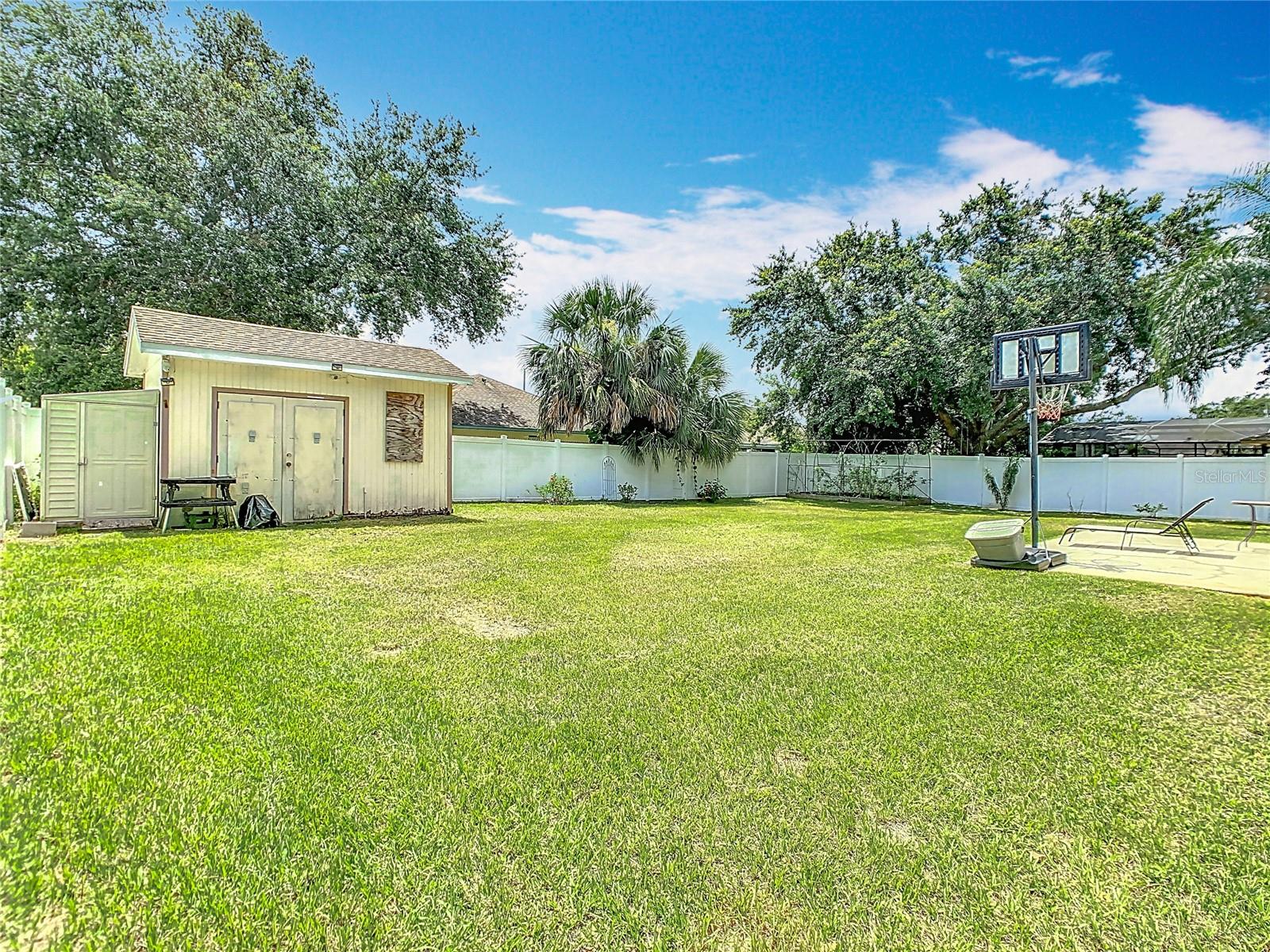 Image 4 of 23 For 2493 Pine Chase Circle