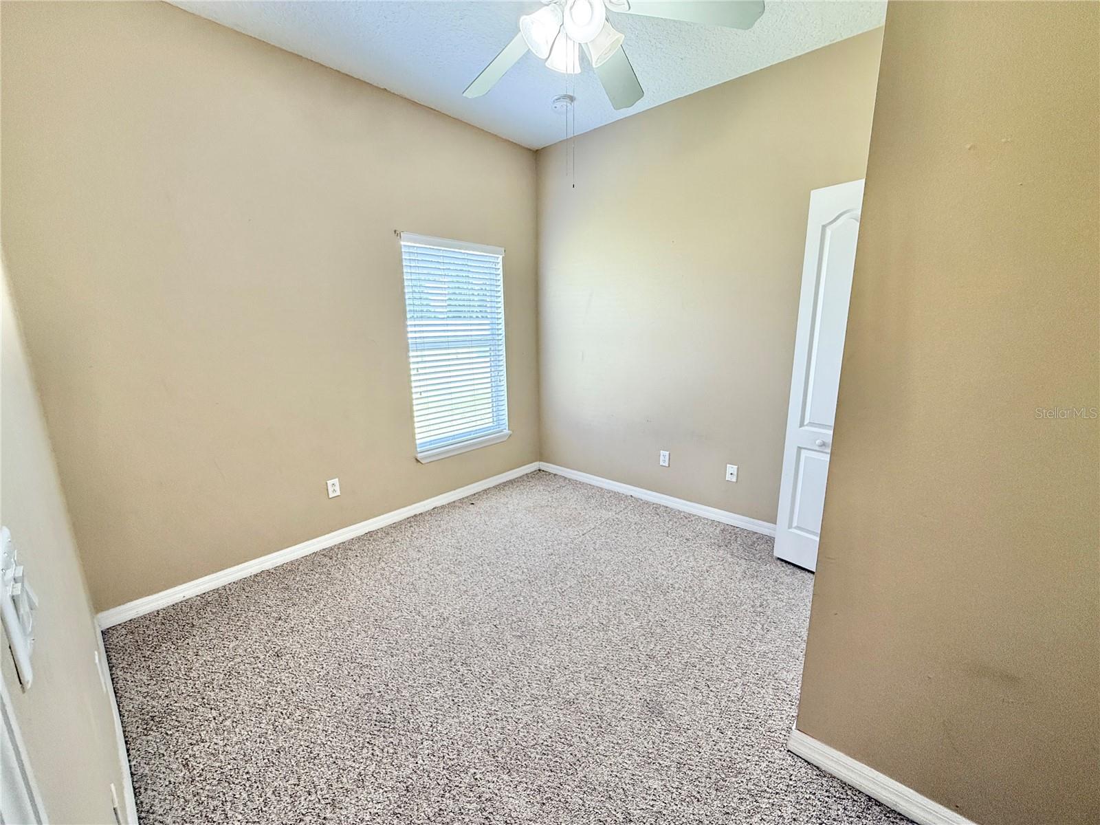 Image 22 of 29 For 4307 Creeks Run Boulevard