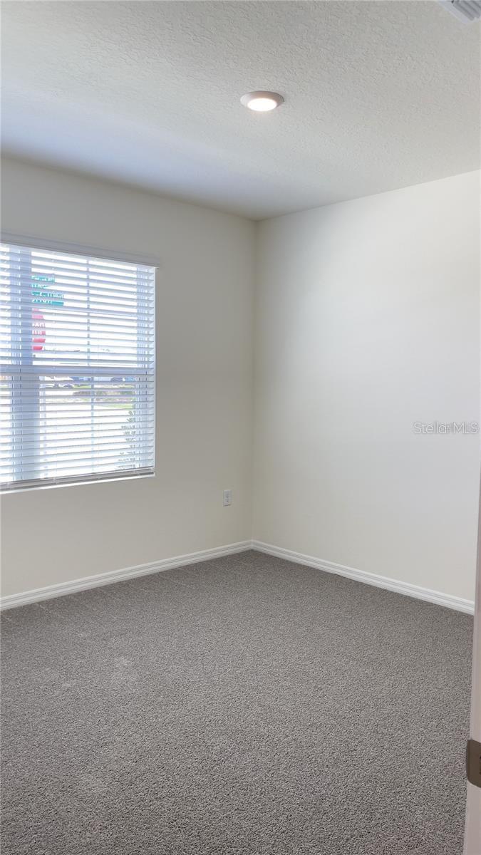 Image 9 of 16 For 903 Waterfall Boulevard