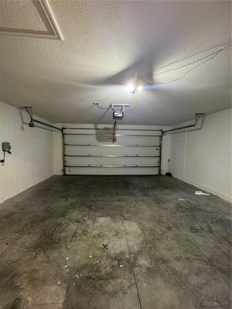Image 21 of 31 For 1056 Gerona Avenue