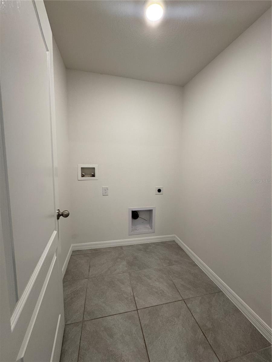 Image 22 of 31 For 1056 Gerona Avenue