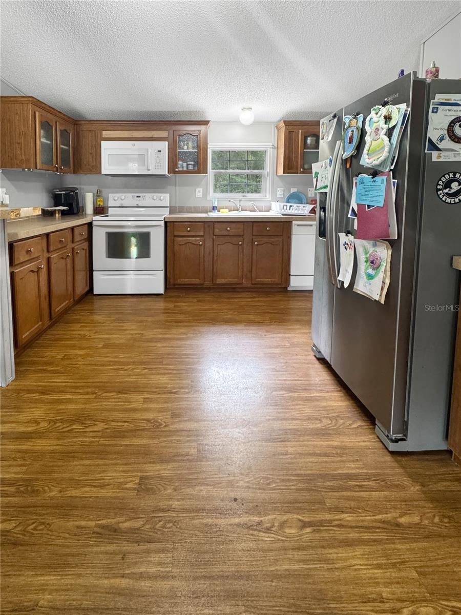 Image 4 of 22 For 1113 Big Oak Drive