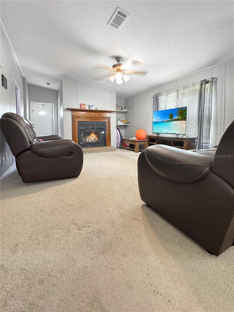 Image 7 of 22 For 1113 Big Oak Drive