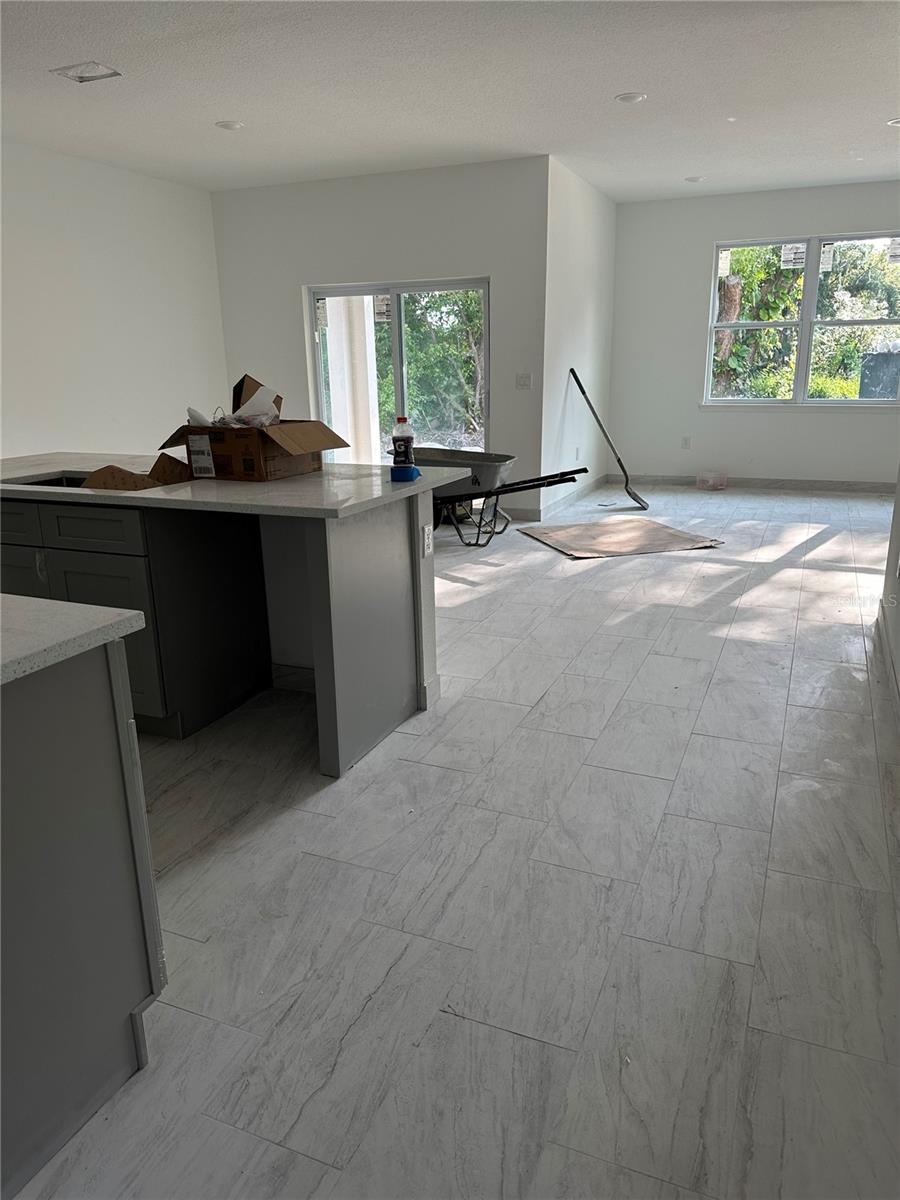 Image 10 of 10 For 710 Thacker Avenue