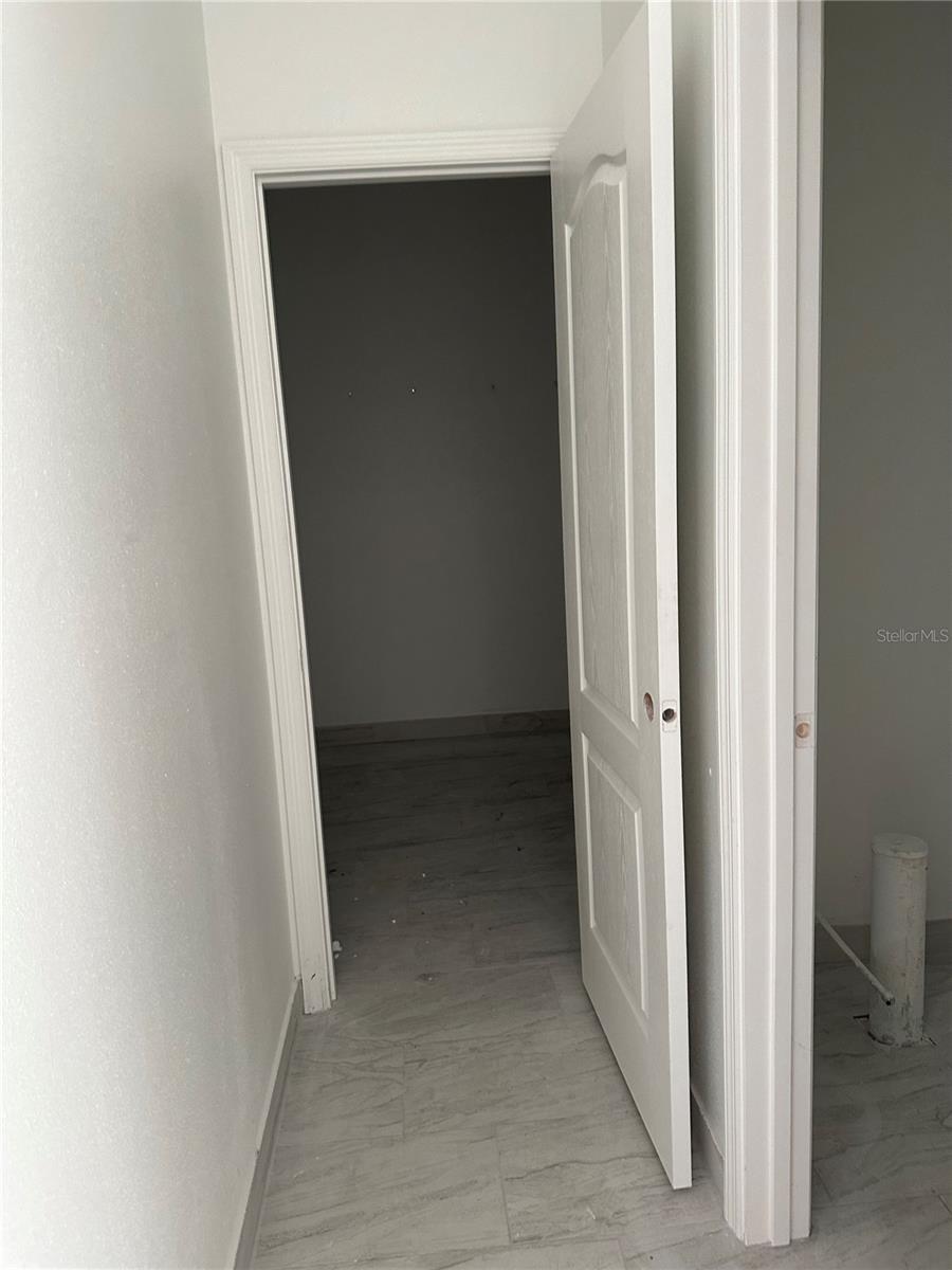 Image 3 of 10 For 710 Thacker Avenue
