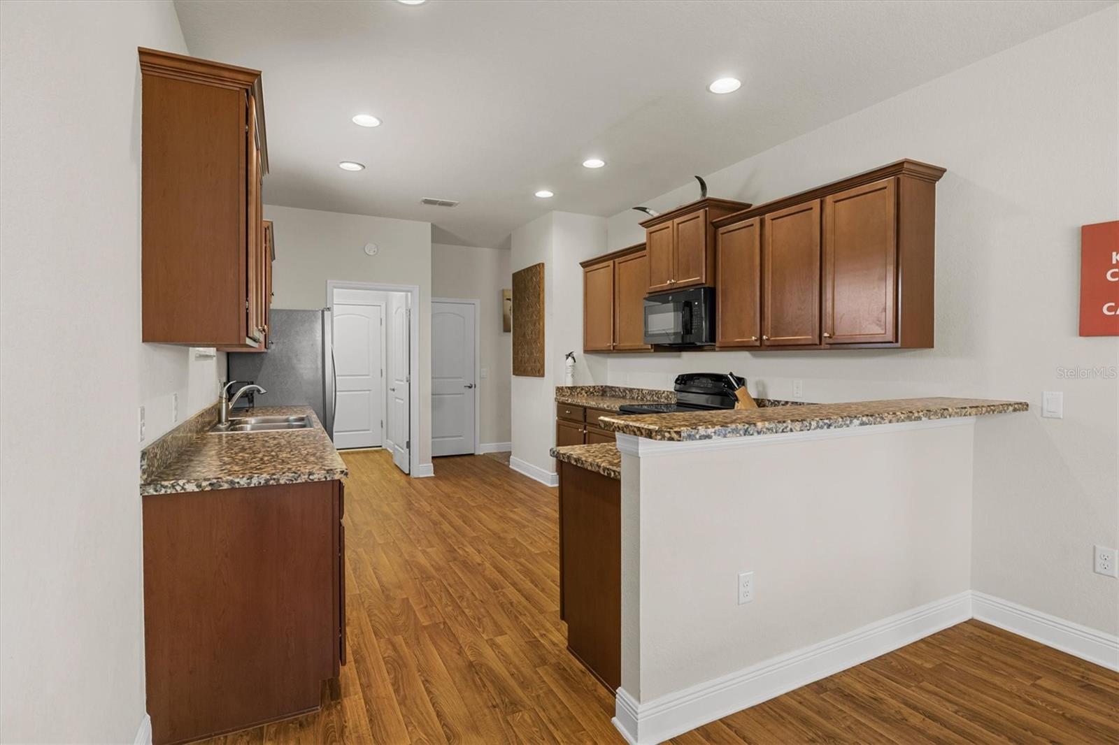 Image 13 of 46 For 3991 Island Lakes Drive