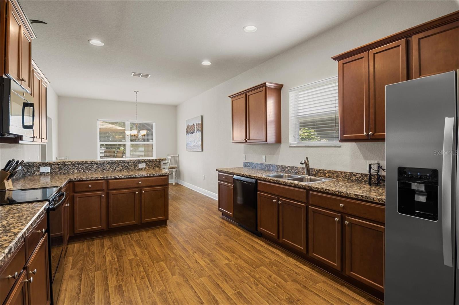 Image 15 of 46 For 3991 Island Lakes Drive