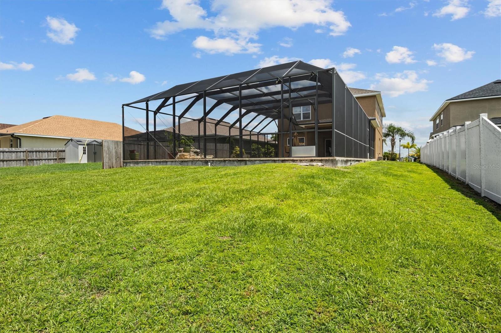 Image 41 of 46 For 3991 Island Lakes Drive