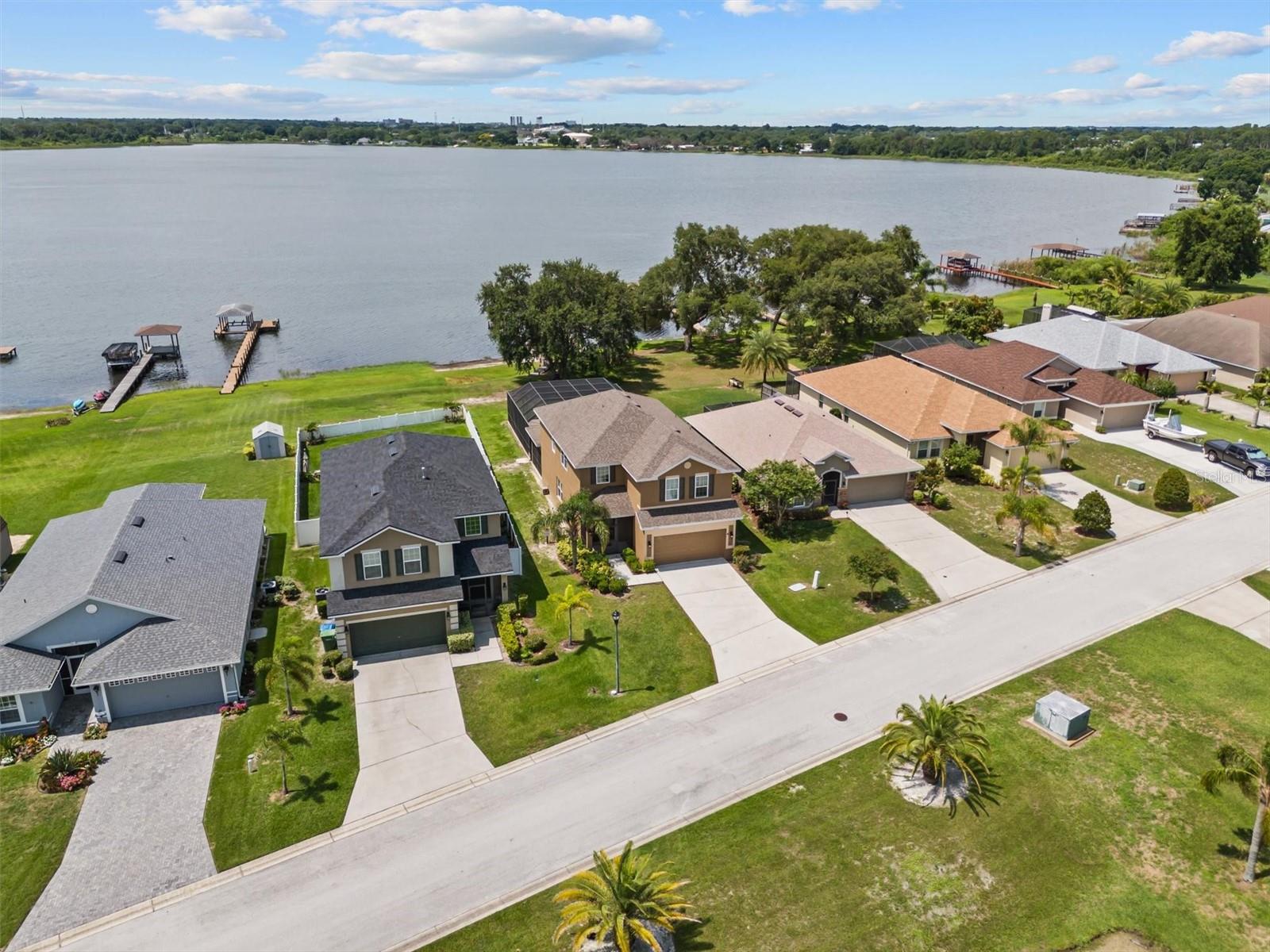 Image 45 of 46 For 3991 Island Lakes Drive