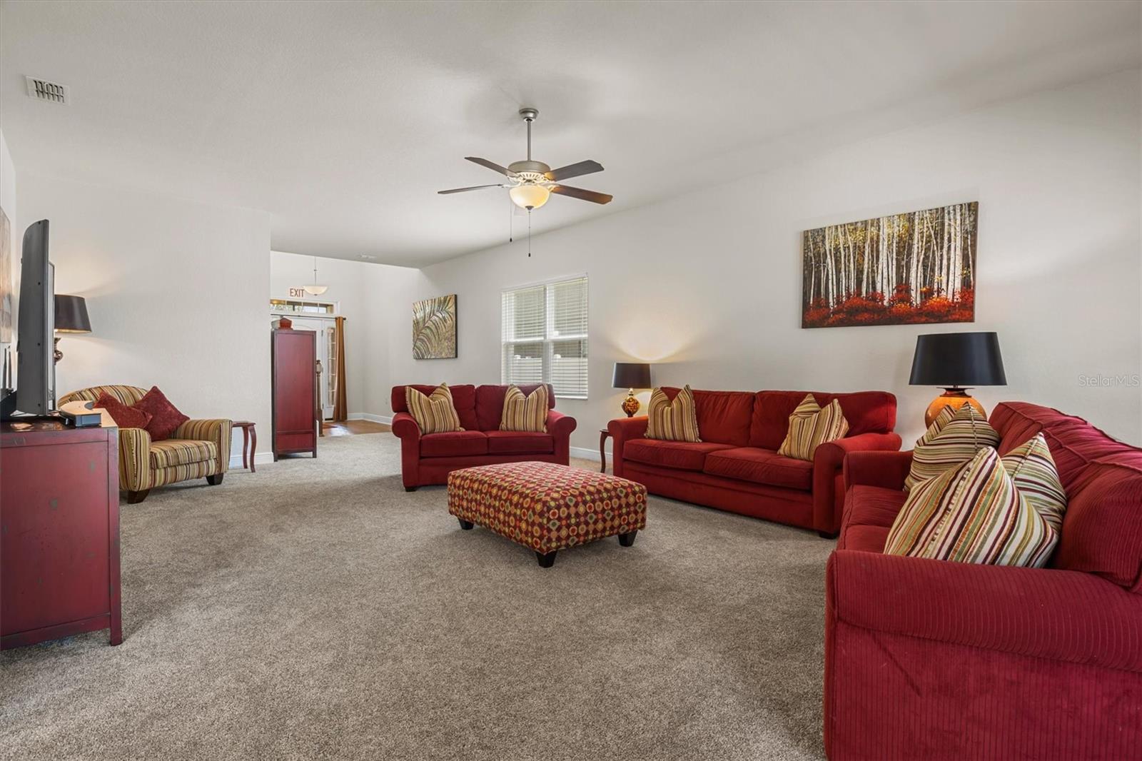 Image 9 of 46 For 3991 Island Lakes Drive