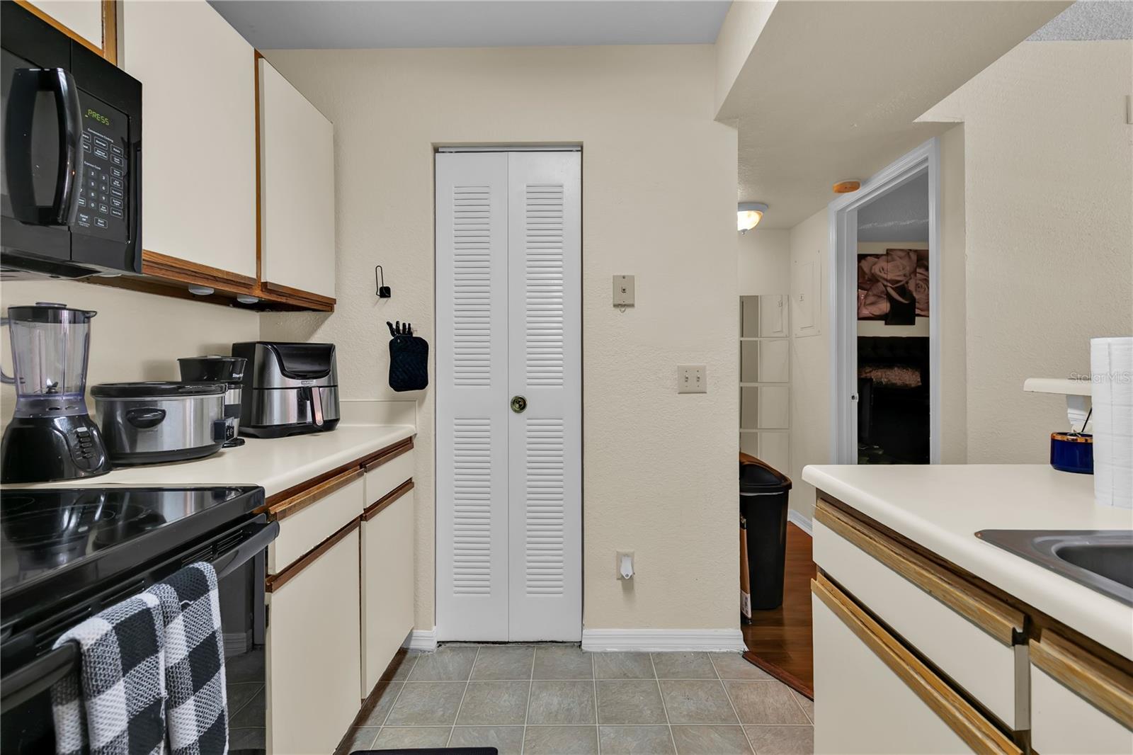 Image 15 of 33 For 1025 Hiawassee Road 2225
