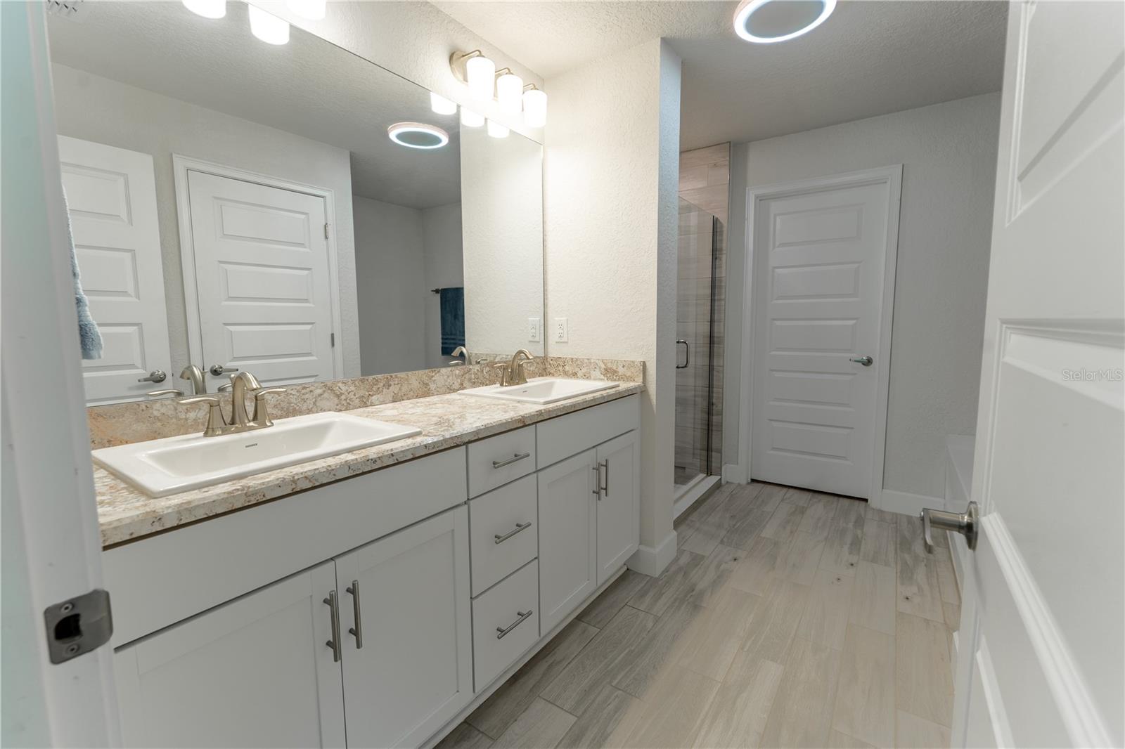 Image 20 of 24 For 6644 179th Court Road
