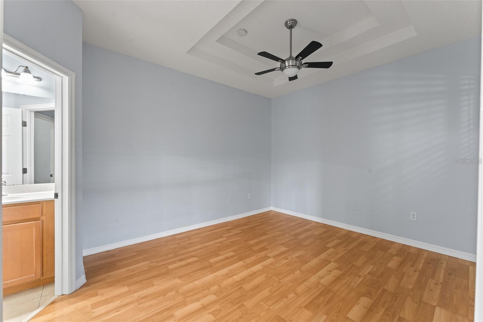 Image 12 of 33 For 13636 Beauregard Place
