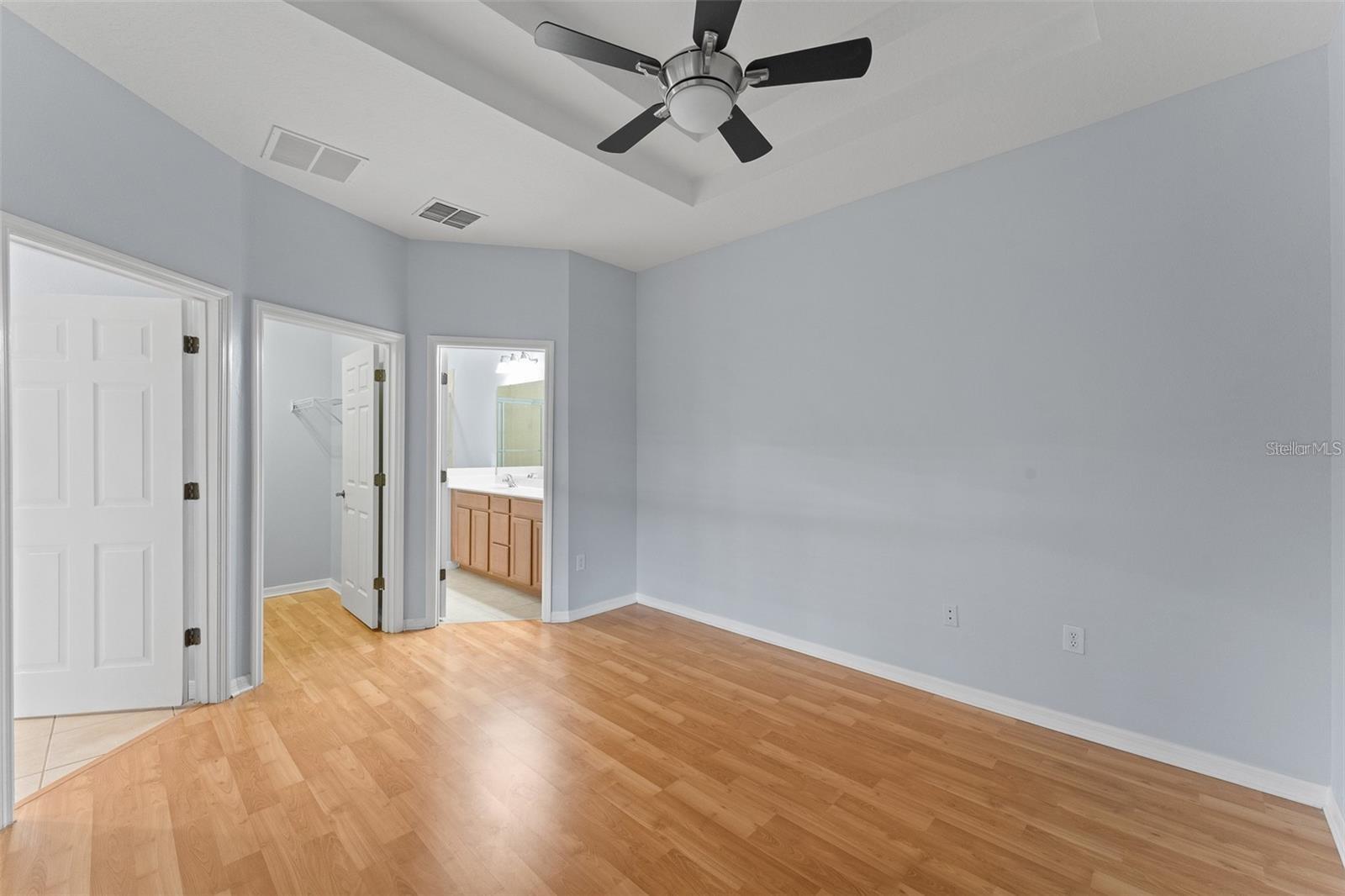 Image 13 of 33 For 13636 Beauregard Place