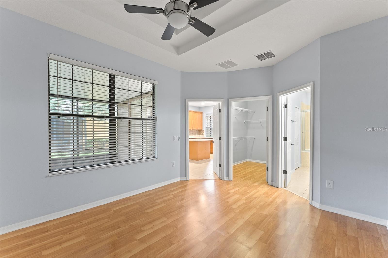 Image 14 of 33 For 13636 Beauregard Place