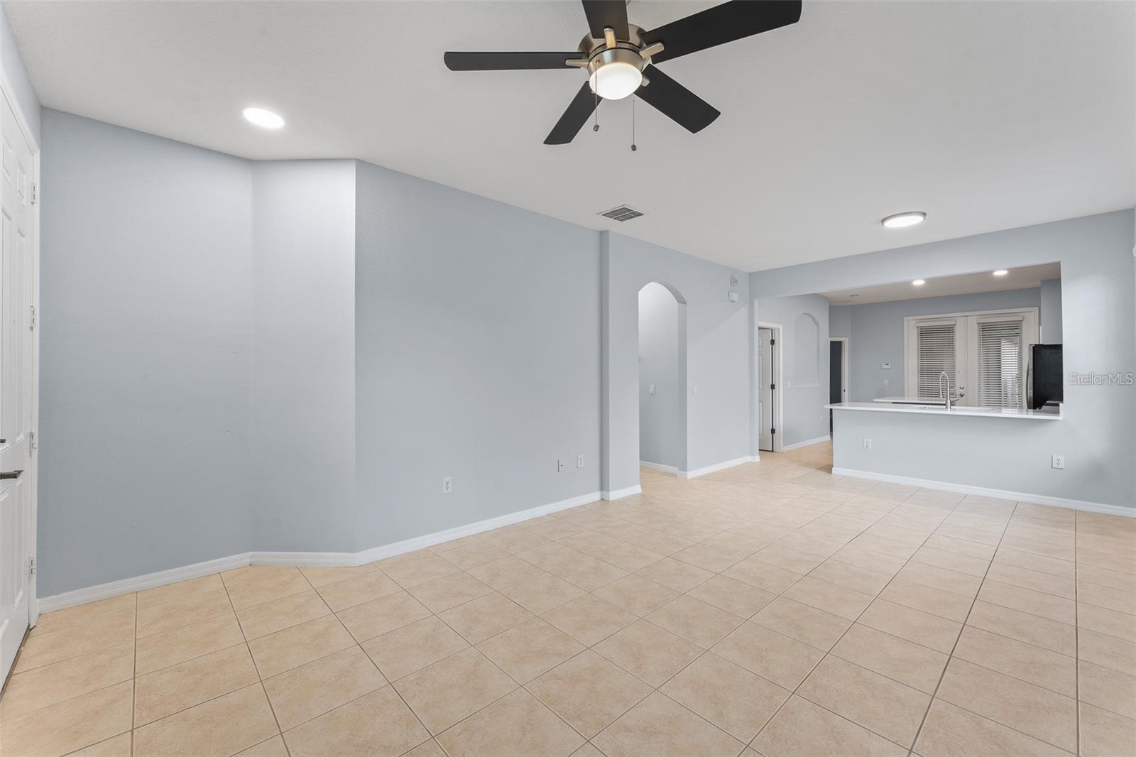 Image 16 of 33 For 13636 Beauregard Place