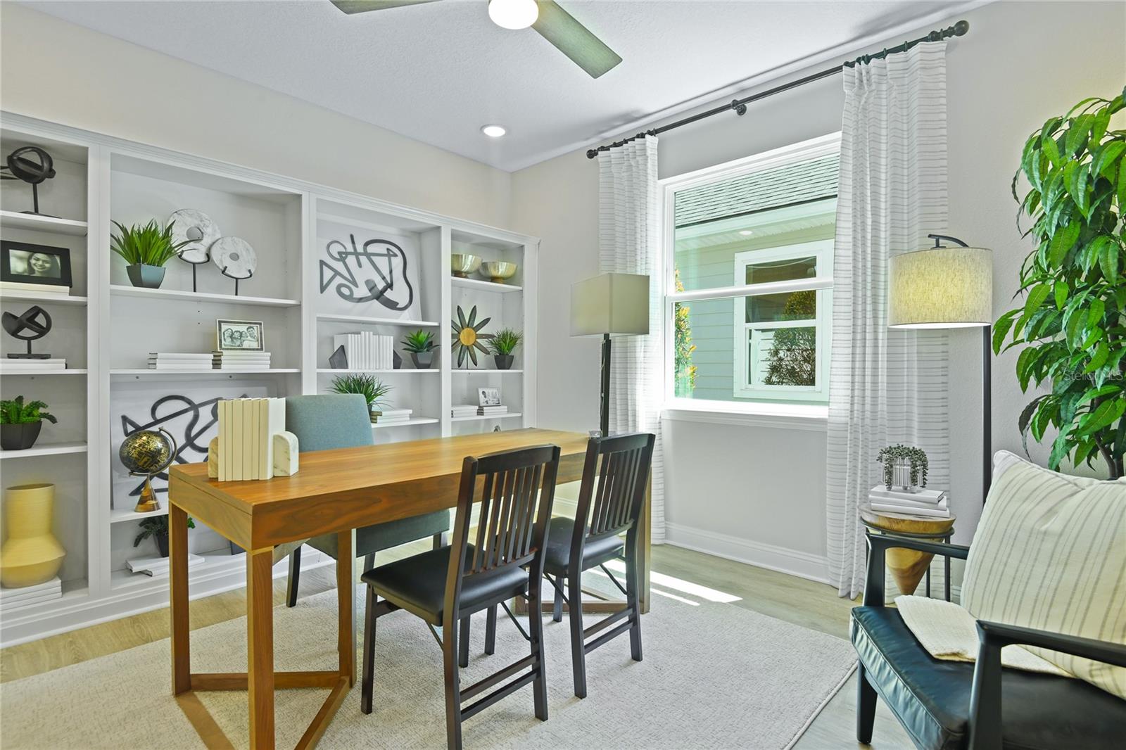 Image 4 of 25 For 224 Thornberry Way