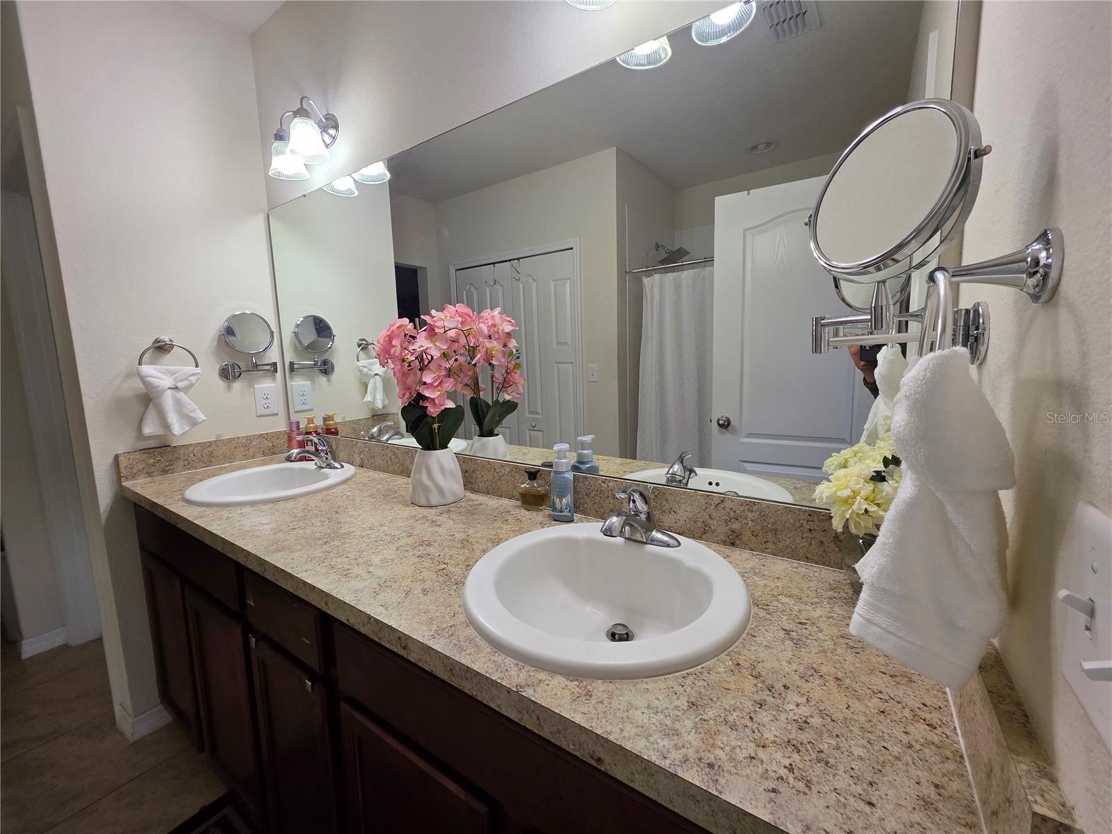 Image 60 of 64 For 585 Lucerne Boulevard