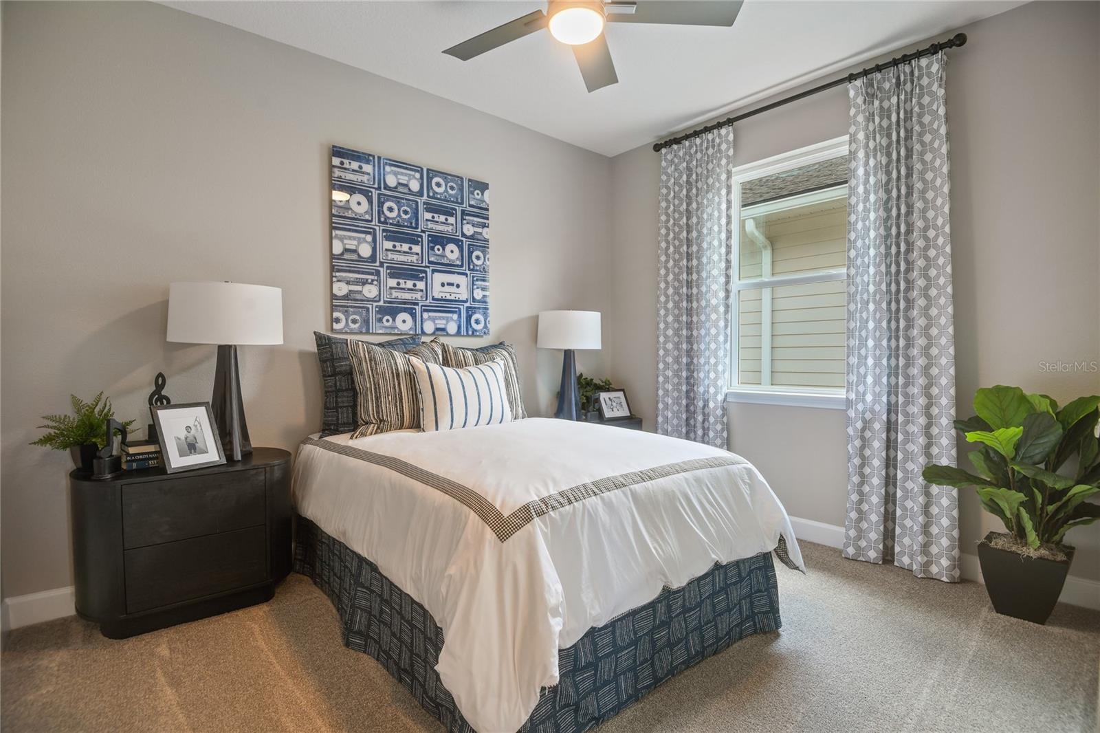 Image 11 of 26 For 212 Thornberry Way