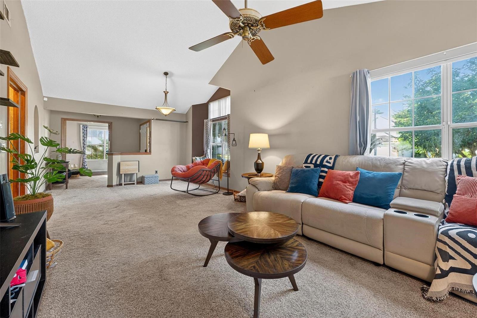 Image 13 of 41 For 2225 Maryday Court