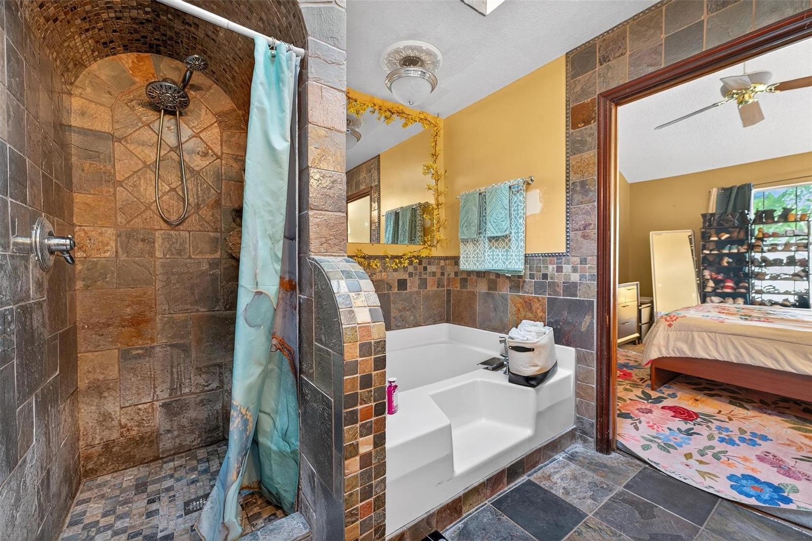 Image 32 of 41 For 2225 Maryday Court