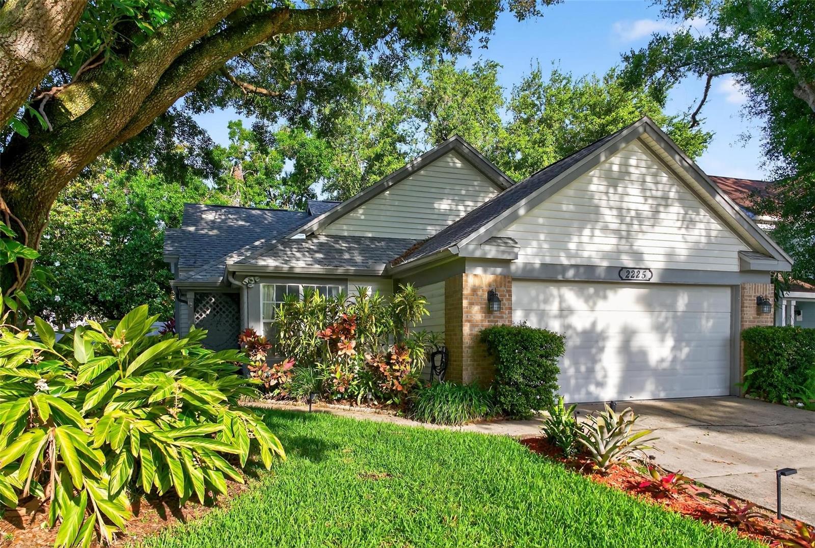 Image 4 of 41 For 2225 Maryday Court