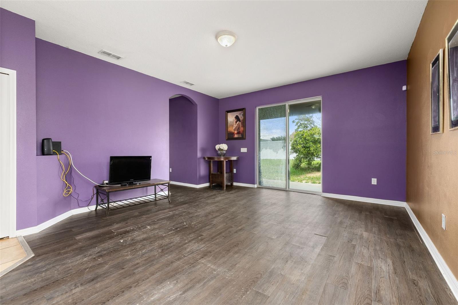 Image 16 of 42 For 326 Highland Meadows Avenue