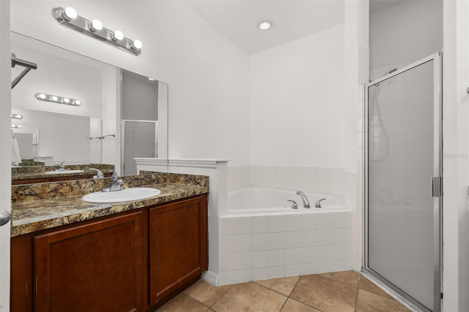 Image 18 of 42 For 326 Highland Meadows Avenue