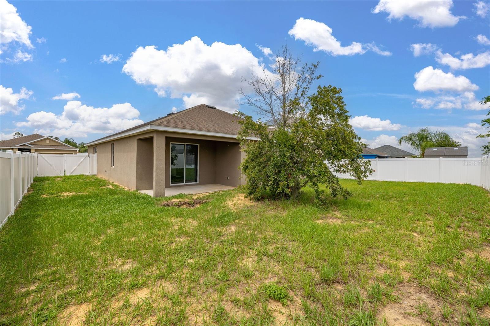 Image 37 of 42 For 326 Highland Meadows Avenue