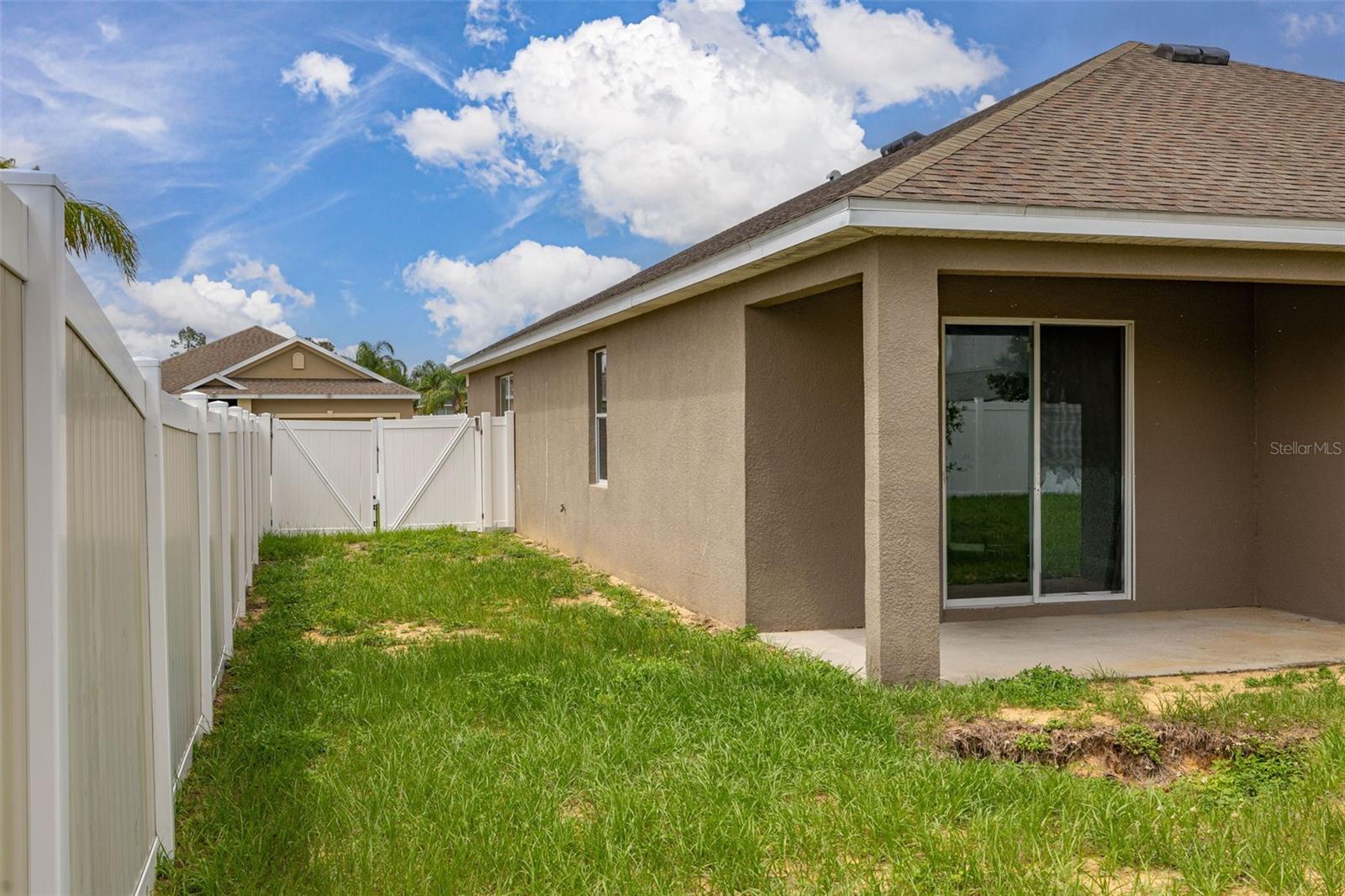 Image 38 of 42 For 326 Highland Meadows Avenue