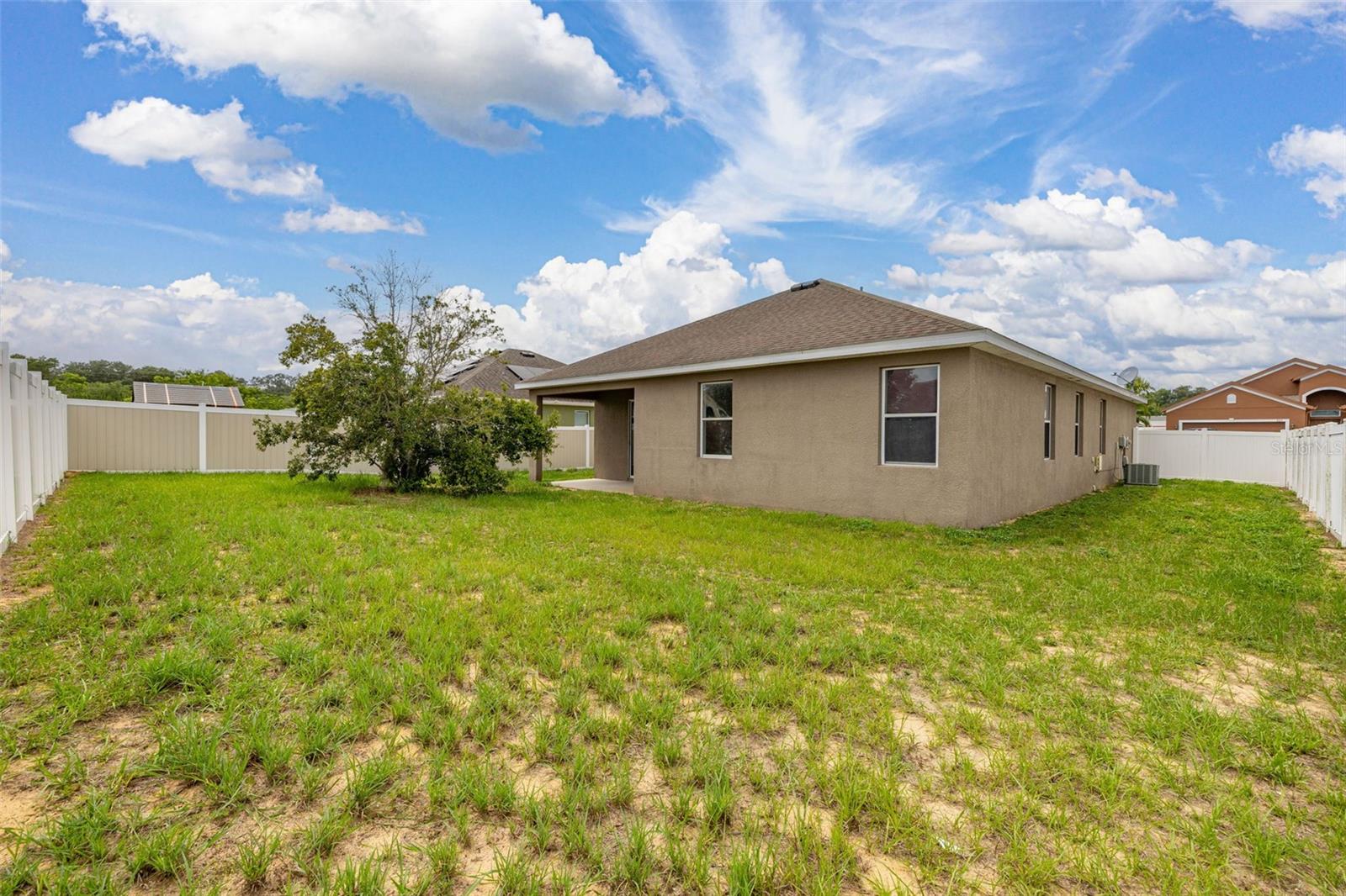 Image 39 of 42 For 326 Highland Meadows Avenue