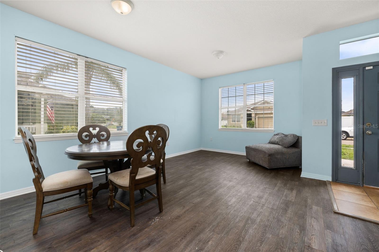 Image 6 of 42 For 326 Highland Meadows Avenue