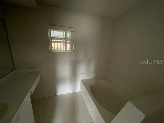 Image 9 of 10 For 819 Ognon Court