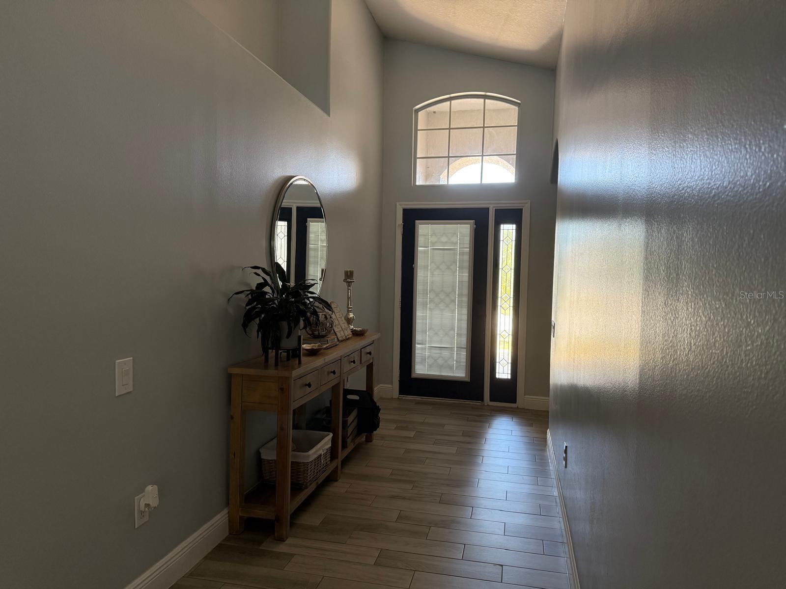 Image 4 of 11 For 3158 Stonehurst Circle